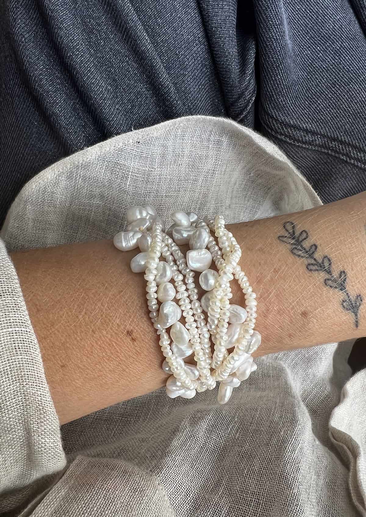 Tangle Pearl Necklace