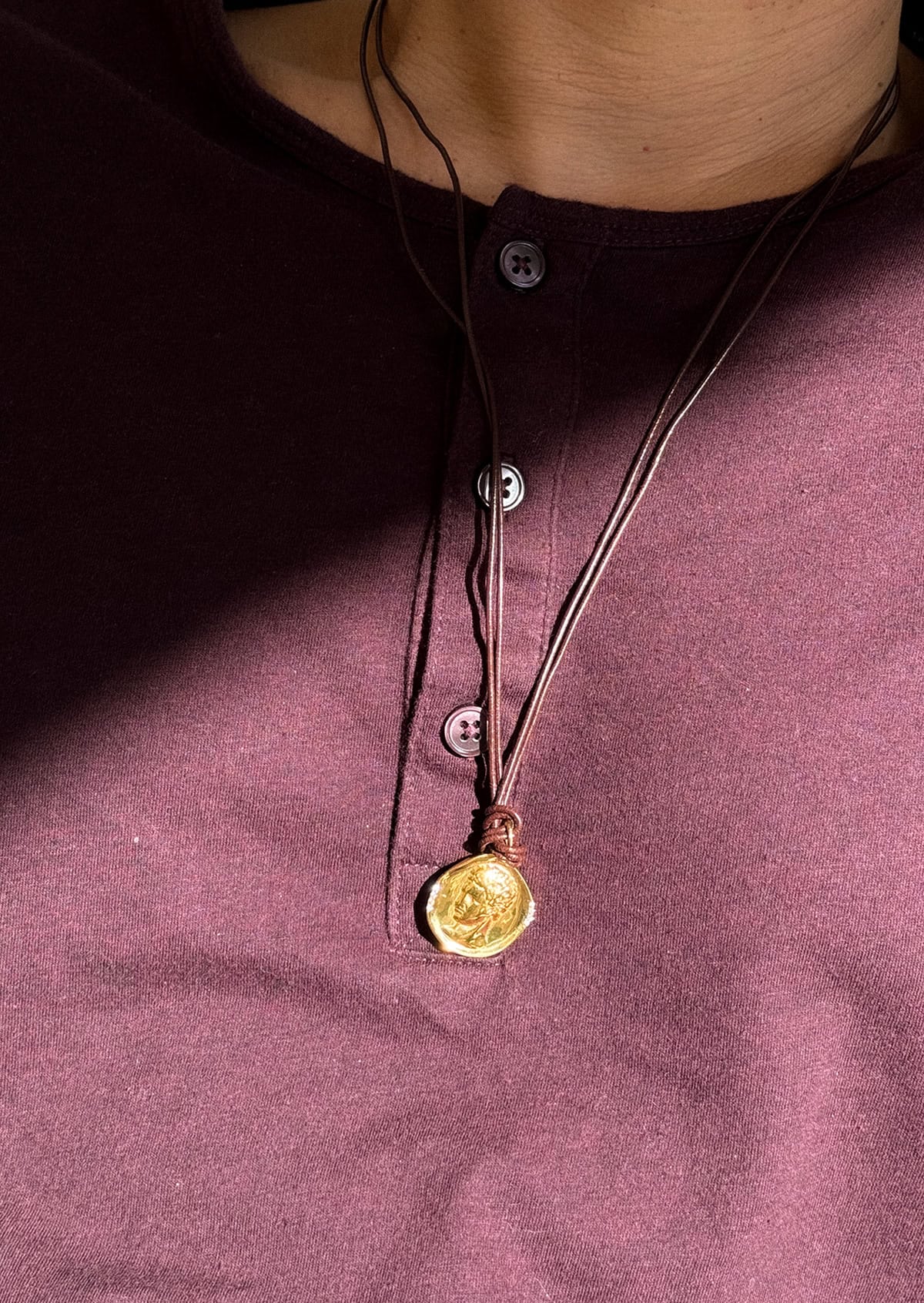 Hermis Luster Leather Necklace