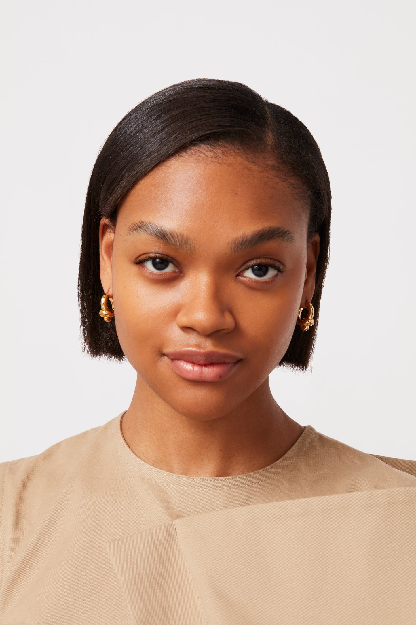 Maeve Hoops / Gold