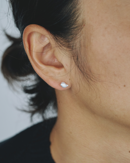 Keshi Pearl Studs M