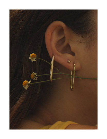 Falling Star Studs / 14k