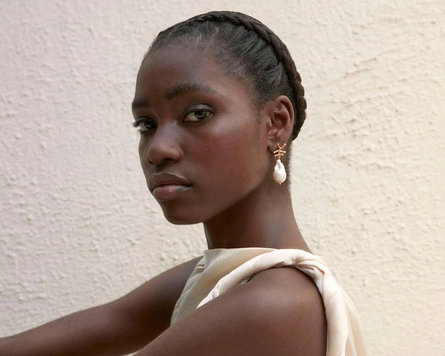 Nuria Pierce Pearl / Gold