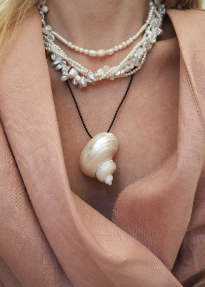 Tangle Pearl Necklace