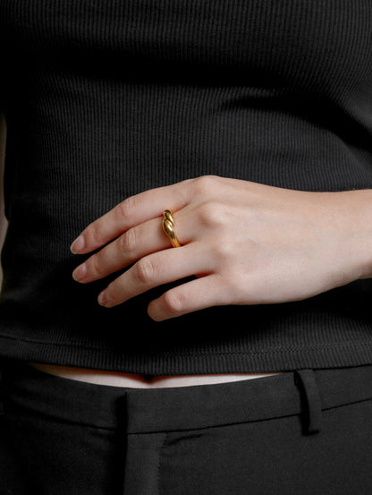 Knot Ring / Gold
