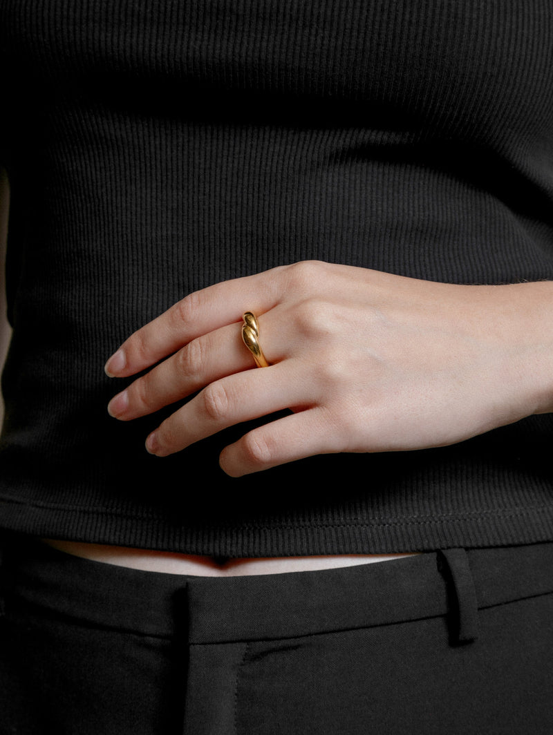 Knot Ring / gold