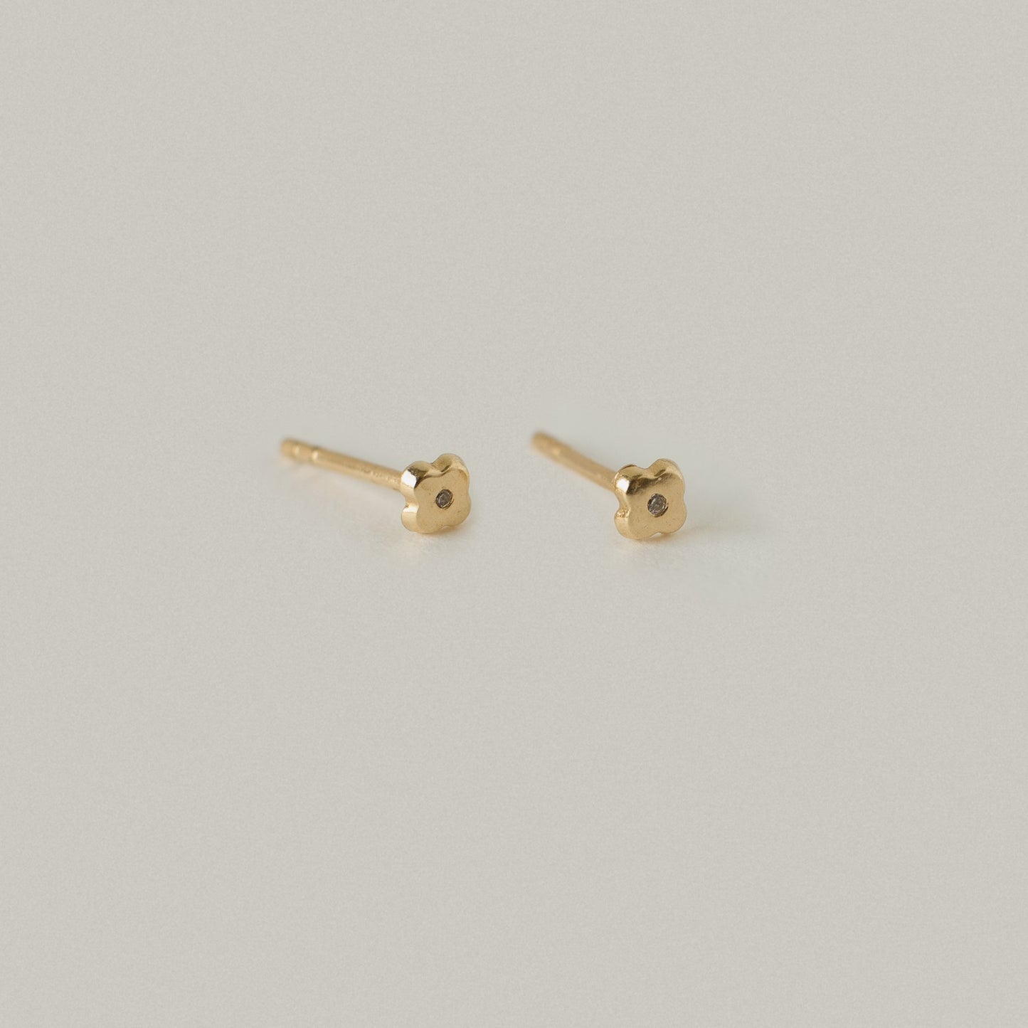 Blossom Studs / 10k