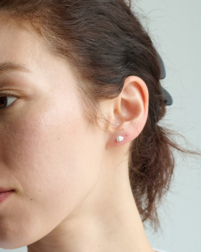 Keshi Pearl Studs M