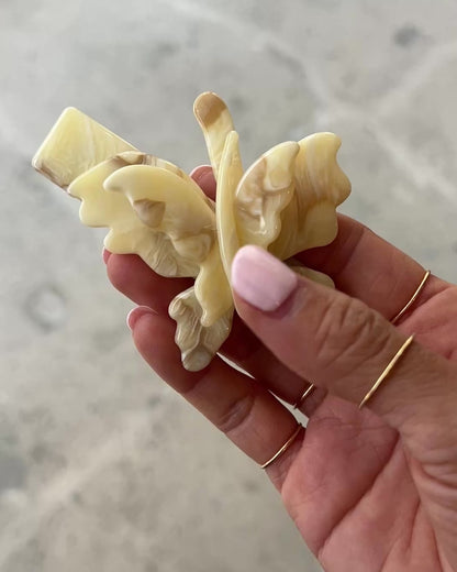 Papillion Barrette / Cream marble