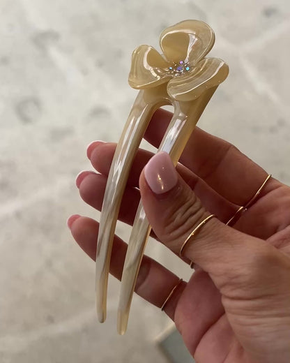 Fleur Pin / Ivory