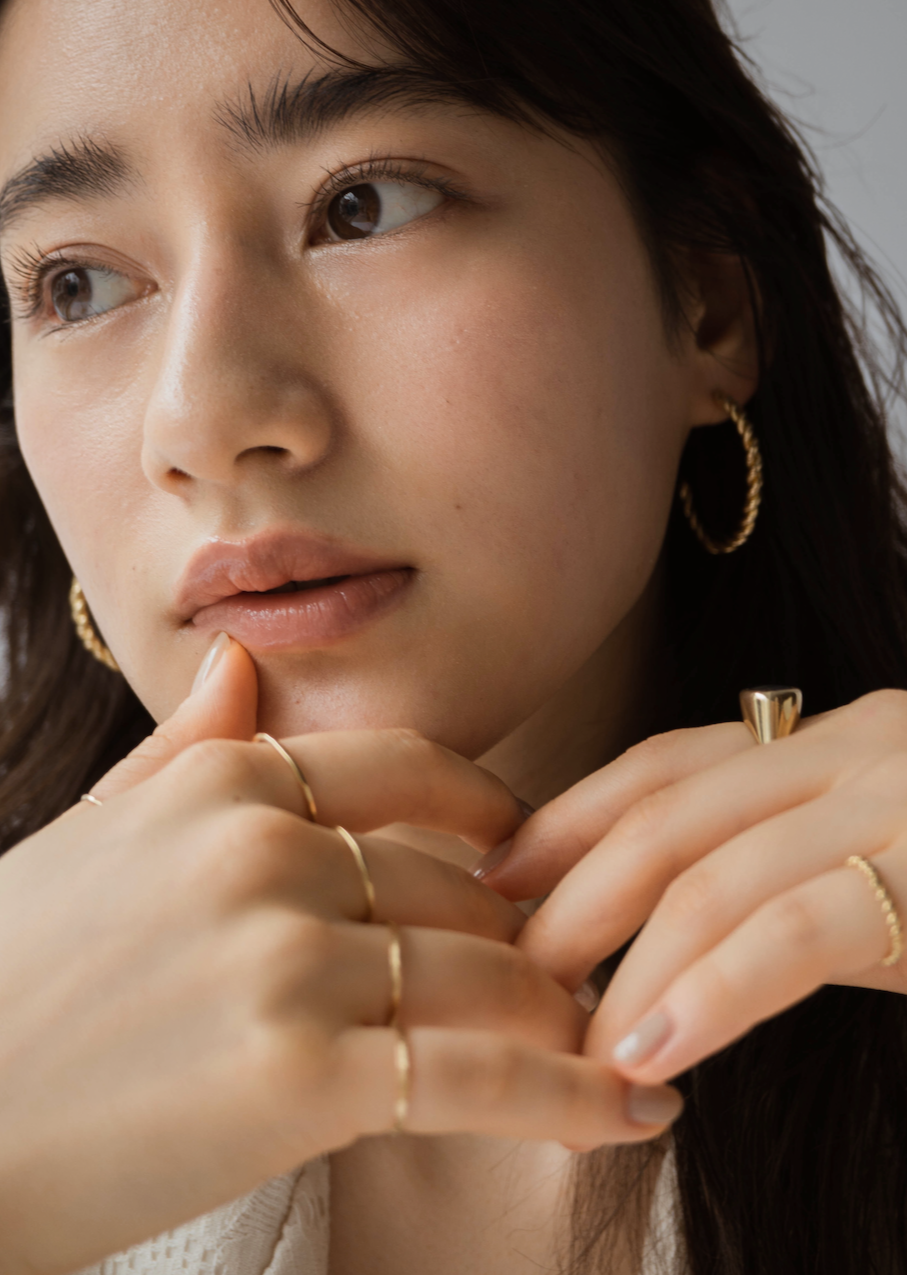 Hammer Finish Simple Ring / Gold