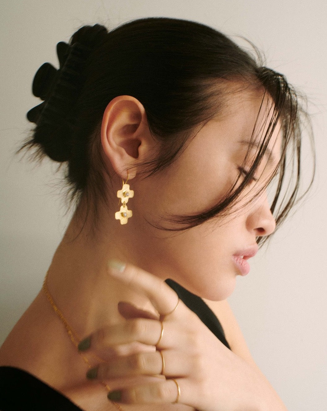 Gold Flower & Pearl Pierce