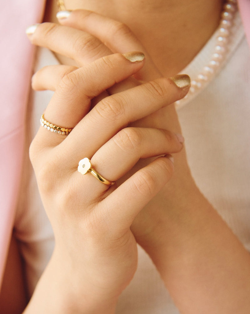 Blossom Ring / Gold × Opal
