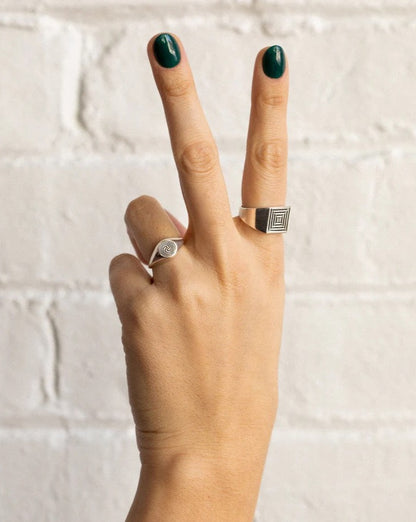 Hypnosis Circle Ring / Silver