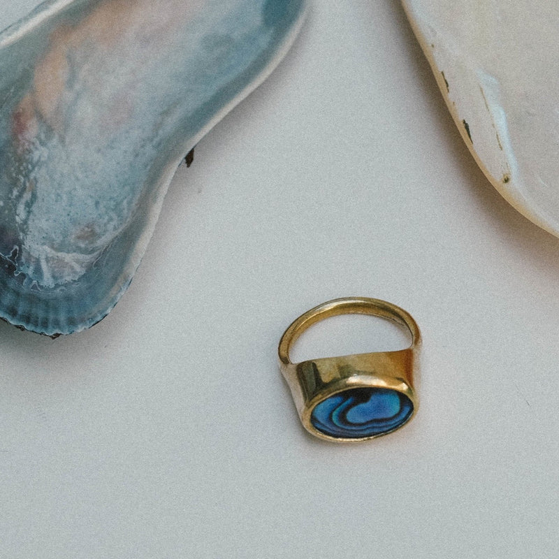 Abalone Shell Ring / Gold