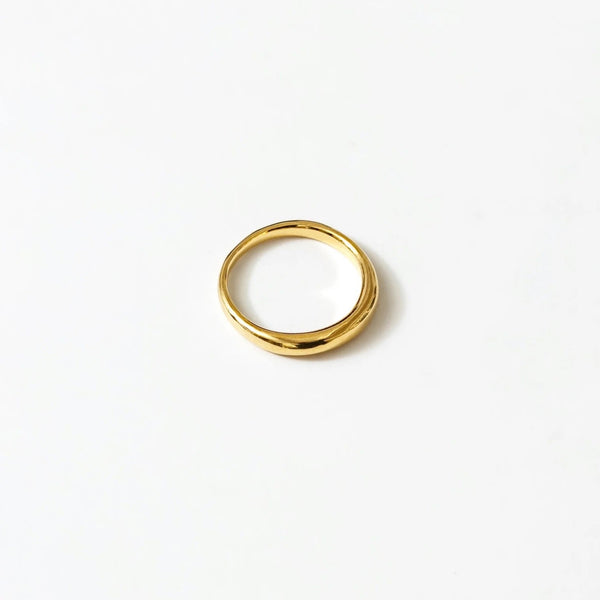 Emeile Simple Ring / Gold