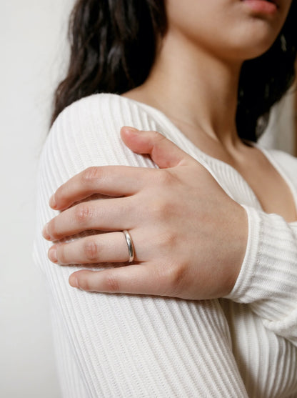 Emeile Simple Ring / Silver