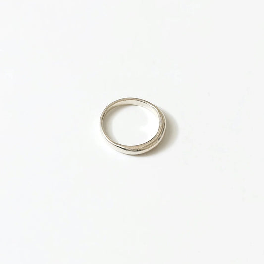 Emeile Simple Ring / Silver
