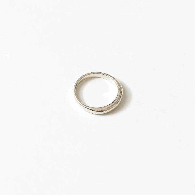 Emeile Simple Ring / Silver
