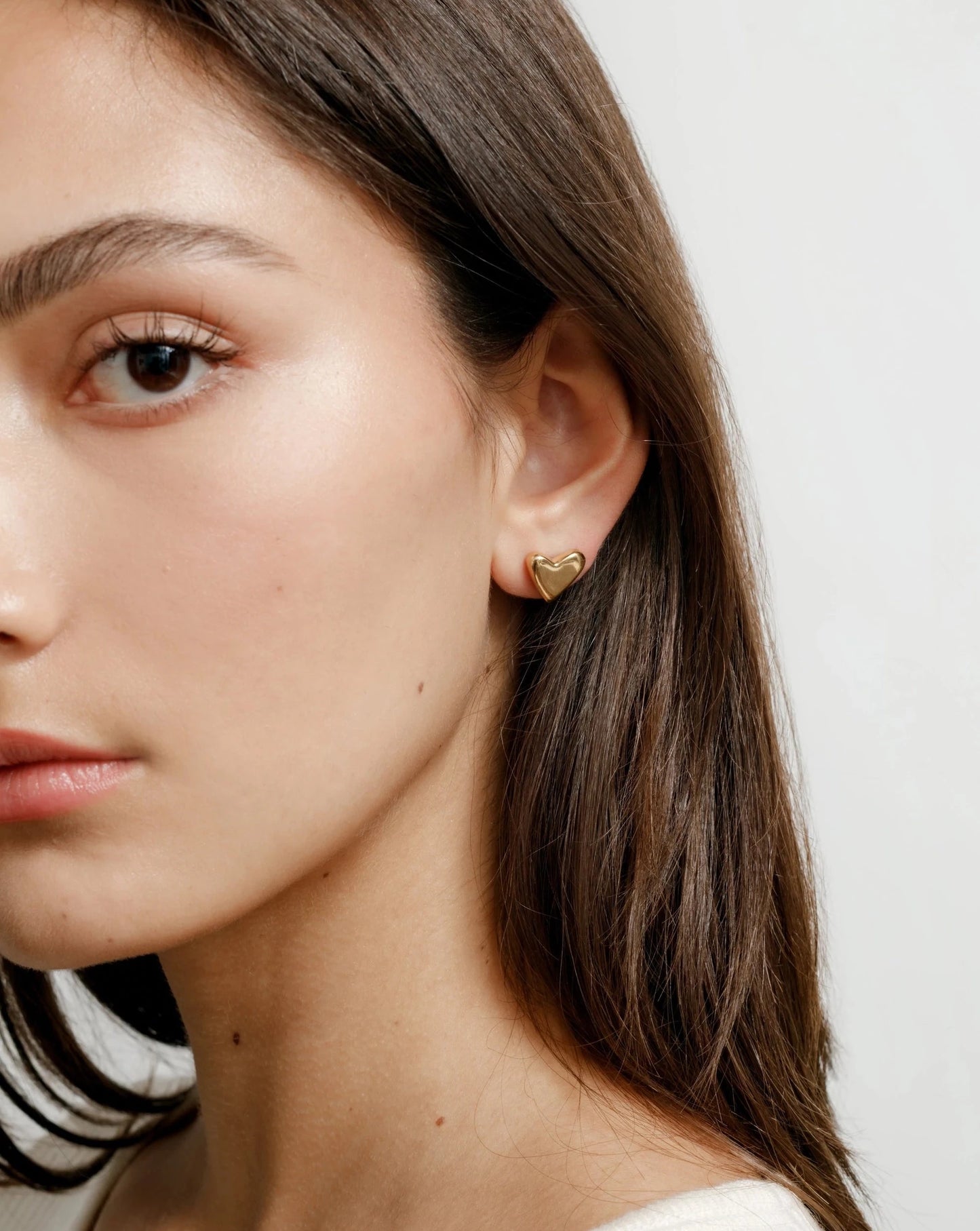 Heart Studs Small / Gold